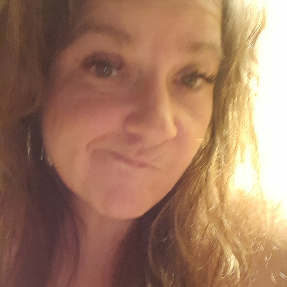 Meet your Posher, Alicia - Picture 3 of 4